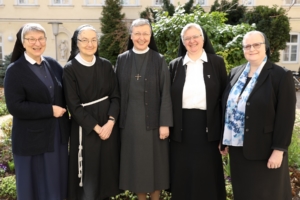 Die Initiatorinnen und Kuratoriumsmitglieder: Sr. Sonja Dolesch, Sr. Petronilla Herl, Sr. Gabriele Schachinger, Sr. Franziska Bruckner, Sr. Angelika Garstenauer (vlnr