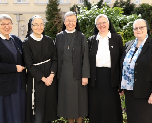 Die Initiatorinnen und Kuratoriumsmitglieder: Sr. Sonja Dolesch, Sr. Petronilla Herl, Sr. Gabriele Schachinger, Sr. Franziska Bruckner, Sr. Angelika Garstenauer (vlnr